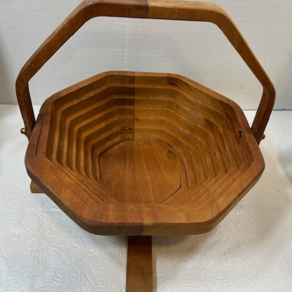 VTG Collapsible Octagon Wooden Fruit Bowl Basket Expandable, Foldable w/Handles